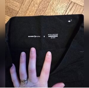 Old Navy Active Extra High-Rise Black Leggings